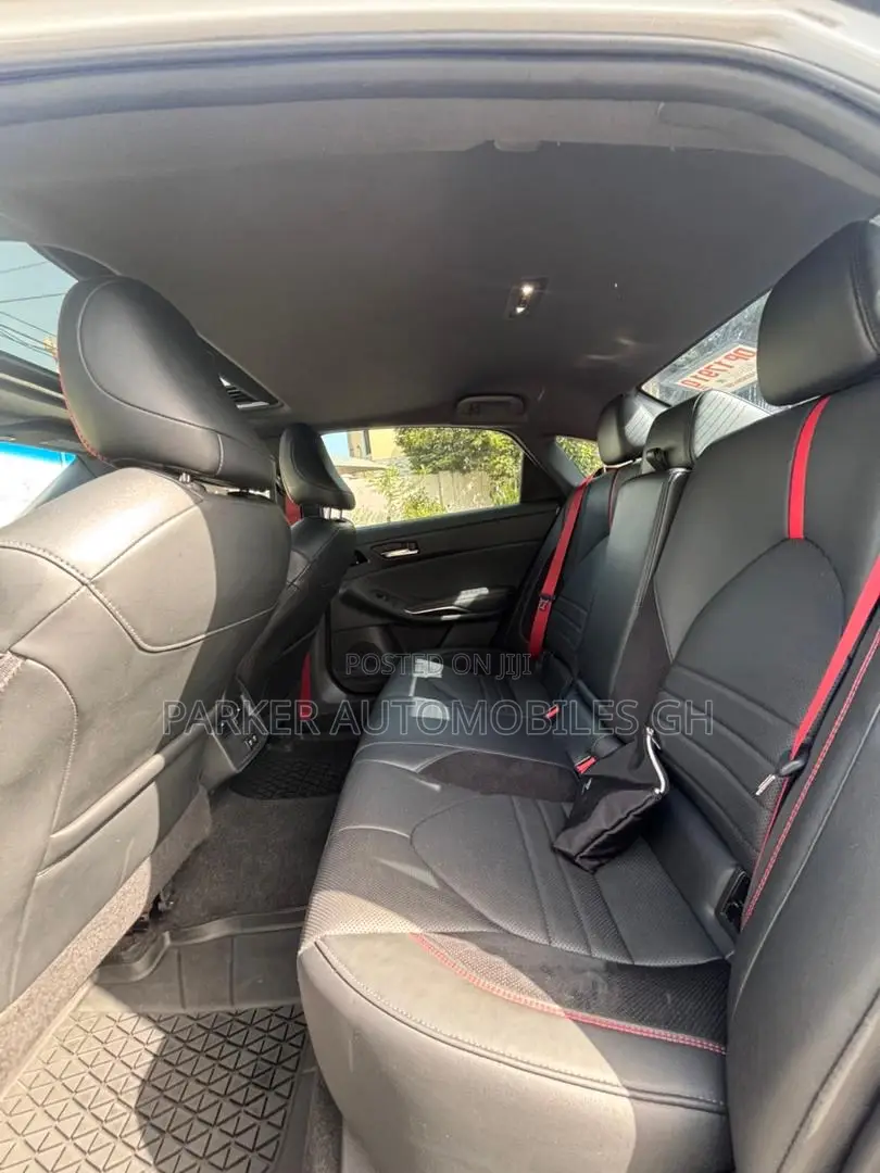 Toyota Avalon TRD 2020 White