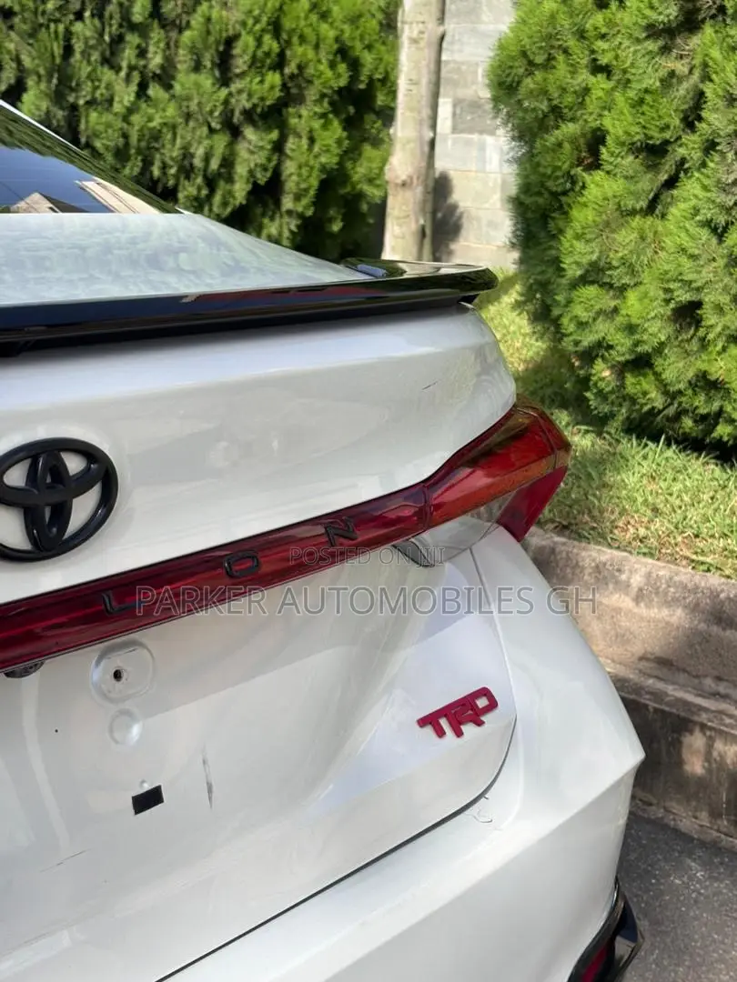 Toyota Avalon TRD 2020 White