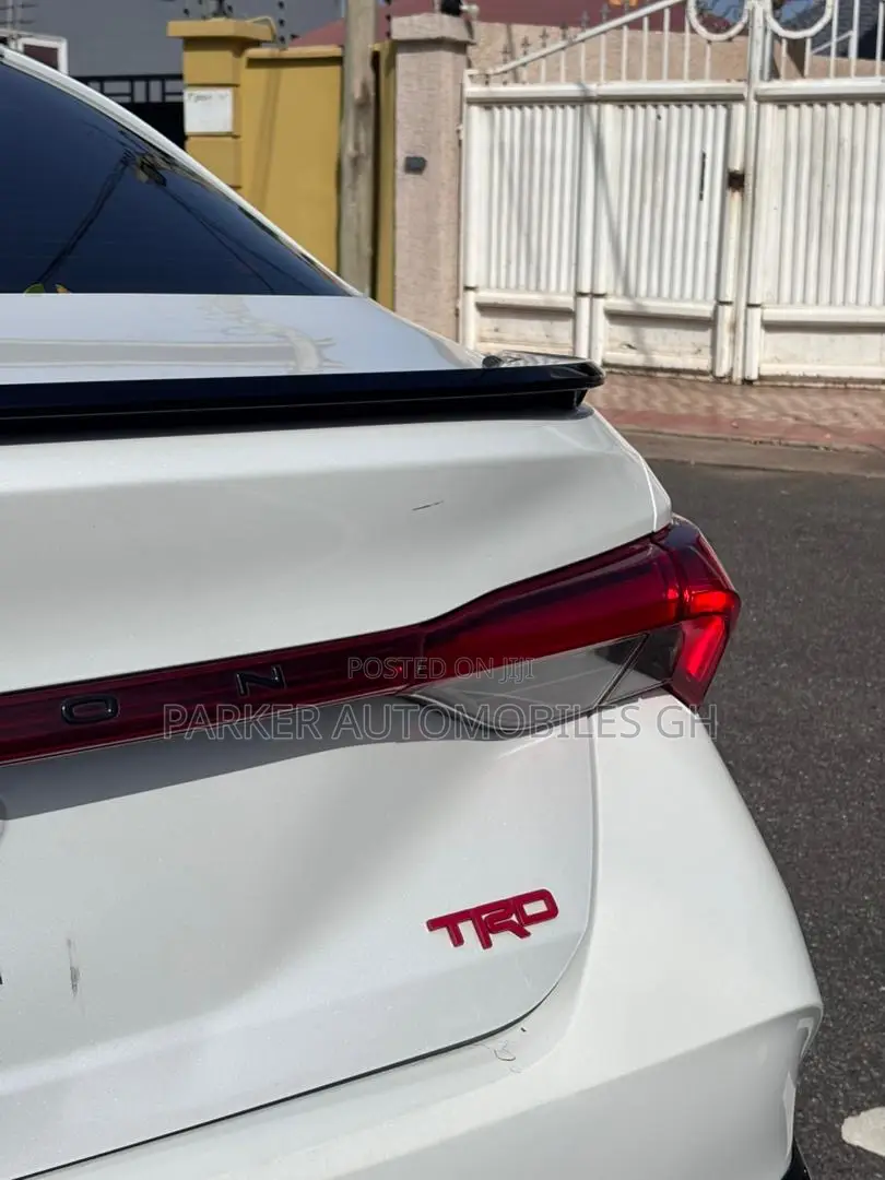 Toyota Avalon TRD 2020 White