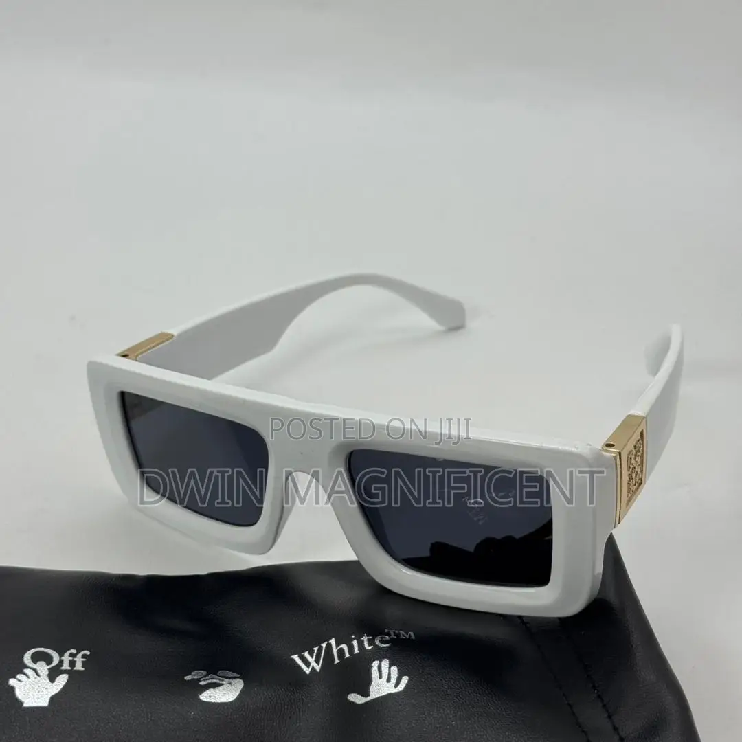 Off-White Volcanite Wrap-Around Style