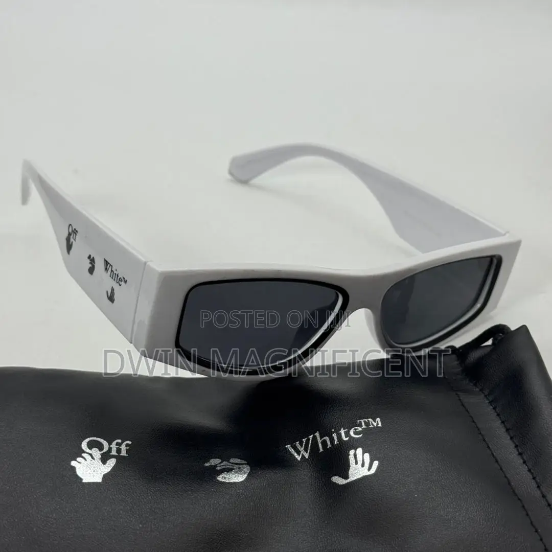 Off-White Volcanite Wrap-Around Style
