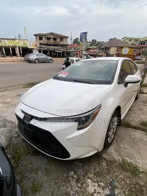 Toyota Corolla 2021 White