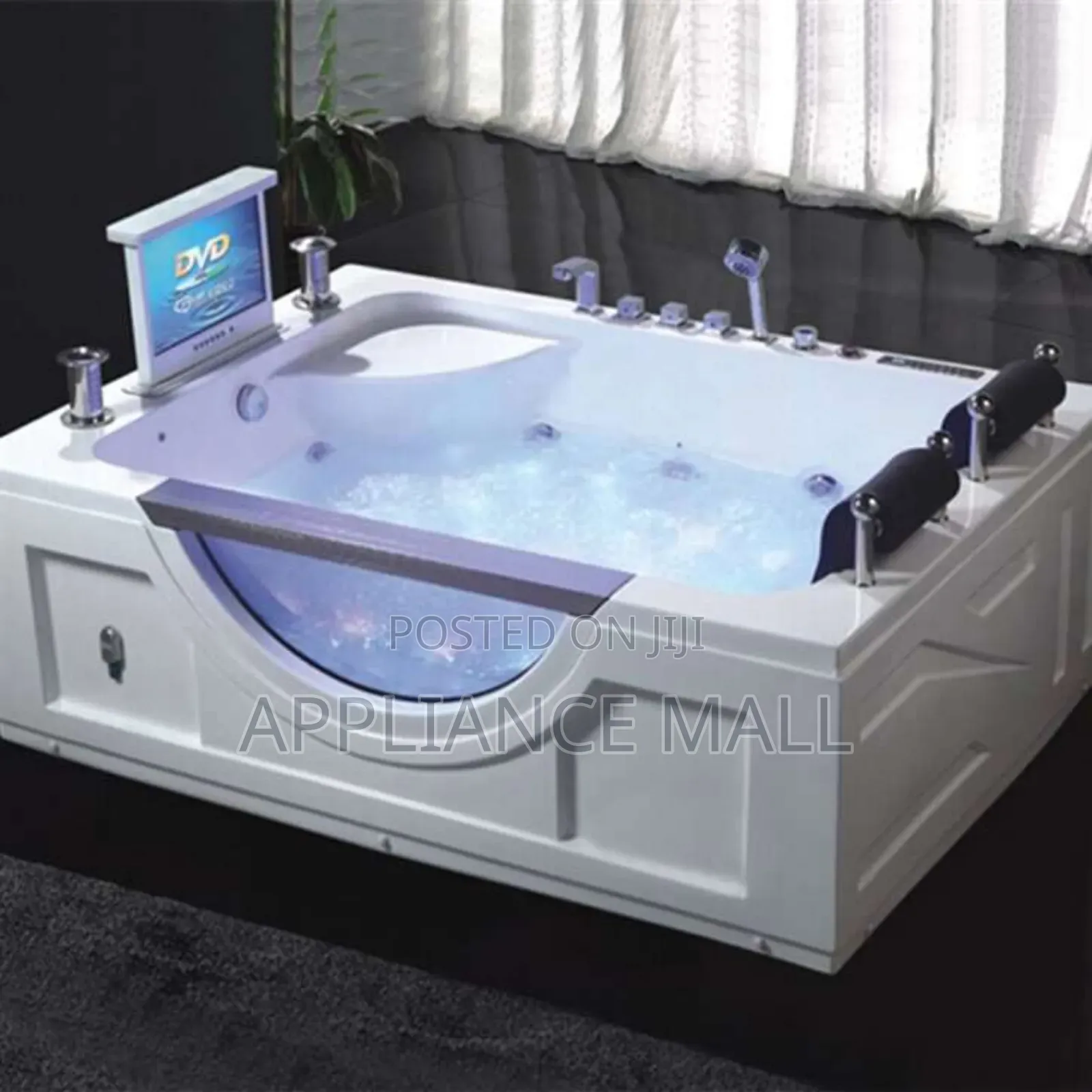 Luxurious Bathtub Jacuzzi