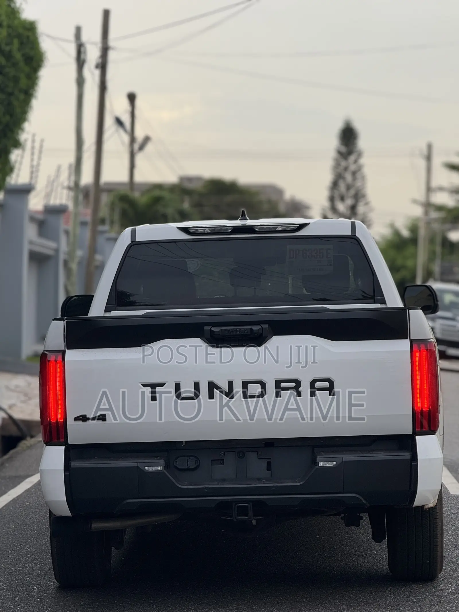 Toyota Tundra SR5 CrewMax 6.5' Bed 2024 White