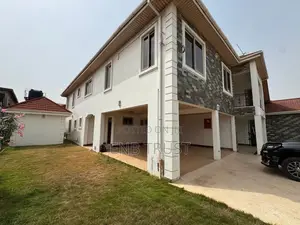 5bdrm Duplex in East Legon, American House for rent