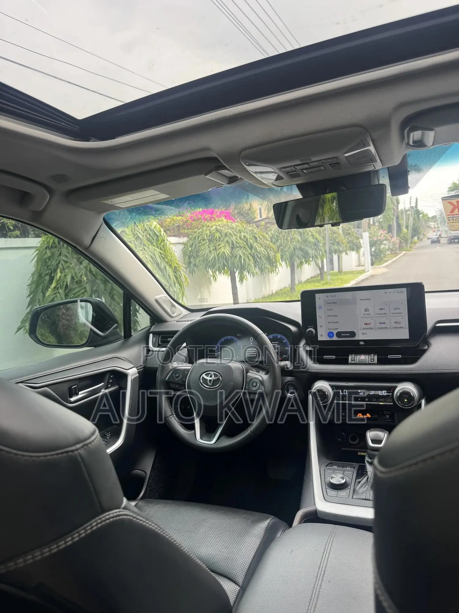 Toyota RAV4 Limited AWD 2023 Gray