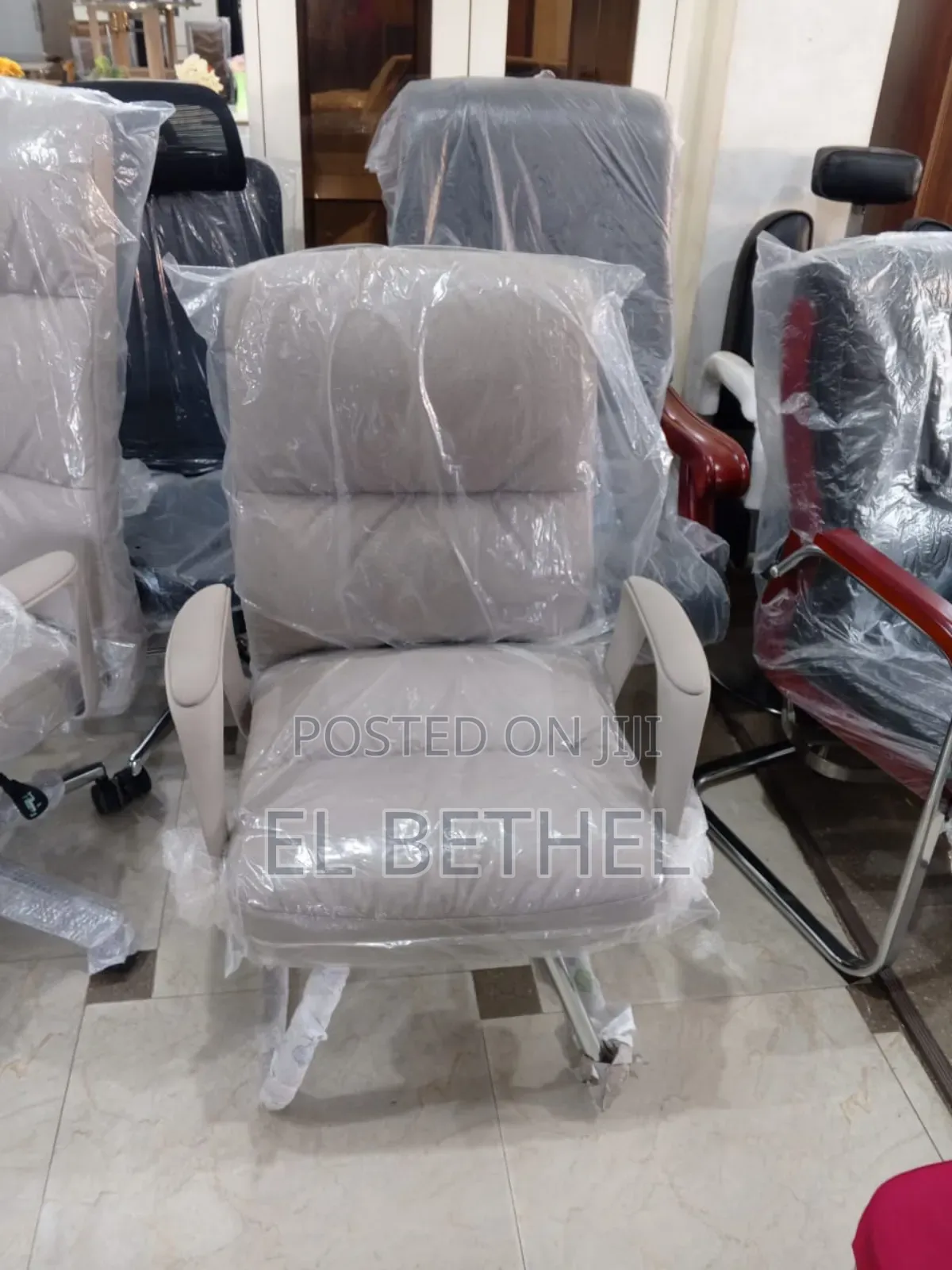 Chair With Swift Seats for Office