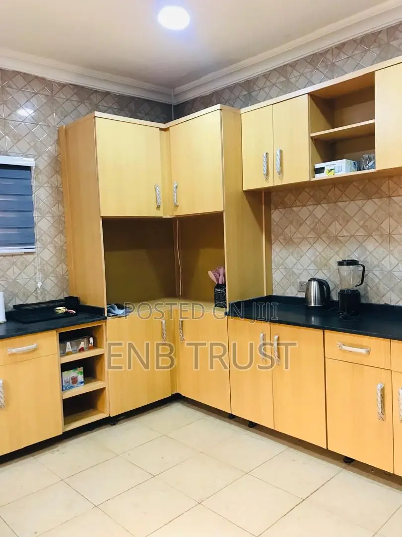 Furnished 3bdrm House in Dome, Pillar 2 for sale