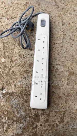 Belkin 6-Outlet Surge Protection Strip With 6 Sockets