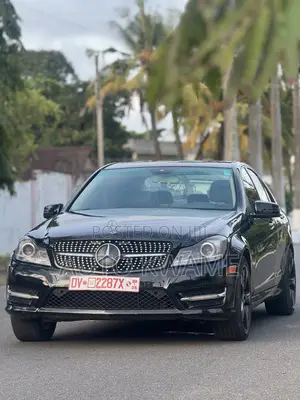 Mercedes-Benz C300 Luxury 4Matic Sedan AWD (3.0L 6cyl 7A) 2012 Black