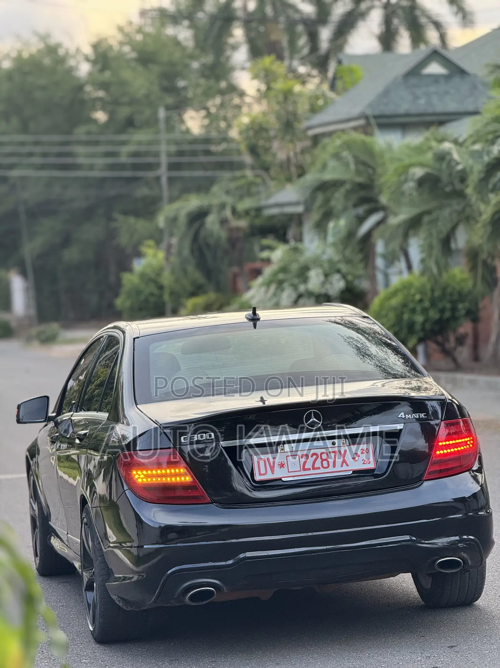 Mercedes-Benz C300 Luxury 4Matic Sedan AWD (3.0L 6cyl 7A) 2012 Black