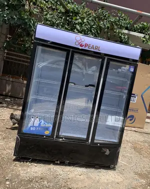 Newly Approved Pearl Display PVC-150 Glass 3 Doors Fridge