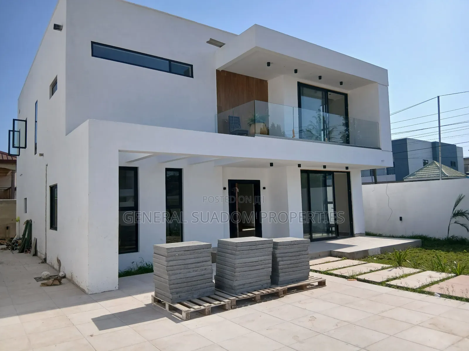 5bdrm Duplex in Suadom Properties, Manet Junction for sale