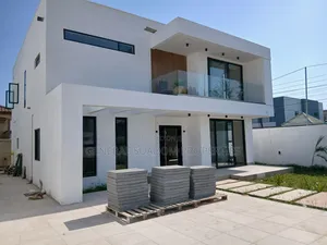 5bdrm Duplex in Suadom Properties, Manet Junction for sale