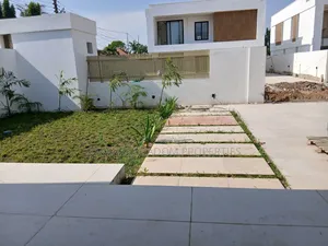 5bdrm Duplex in Suadom Properties, Manet Junction for sale
