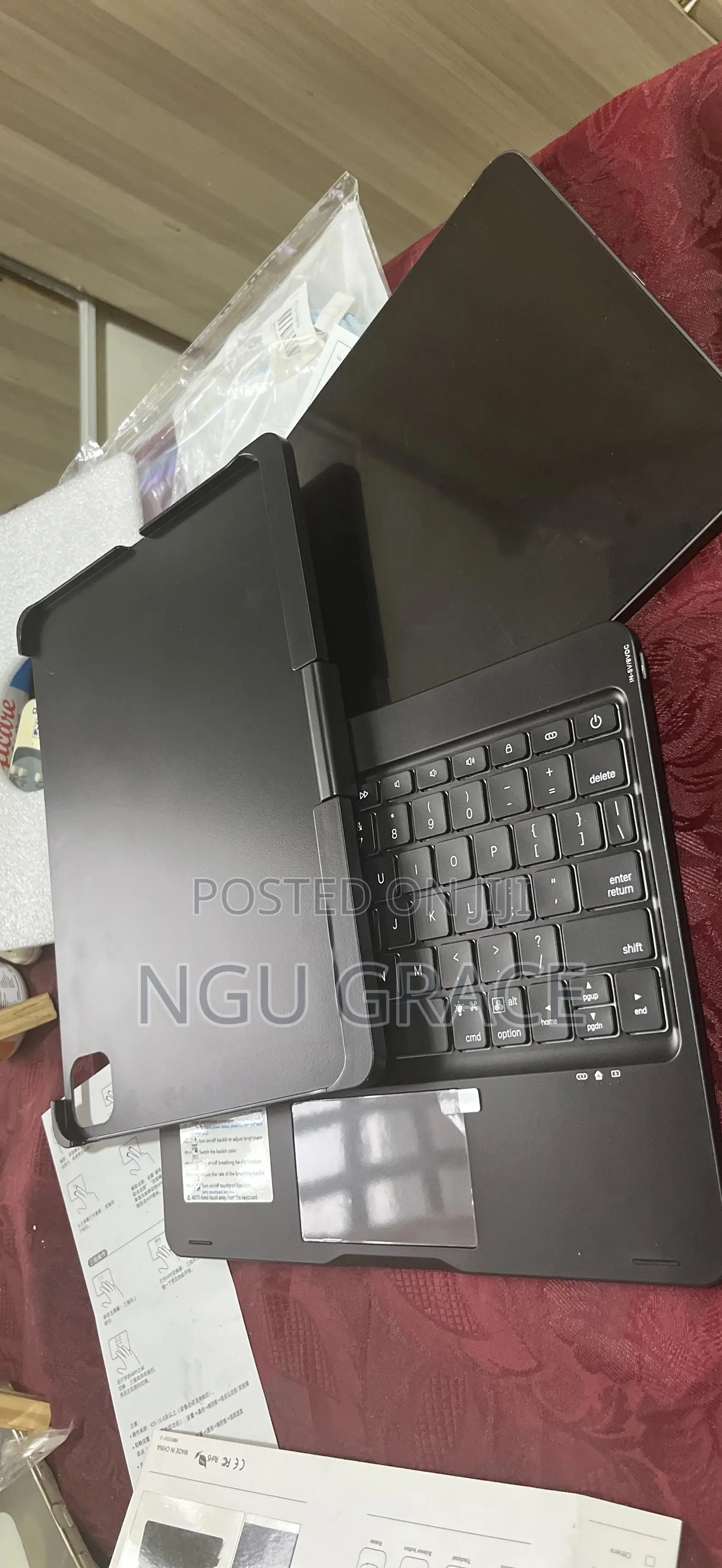 iPad Pro 11inch M4 Bluetooth Keyboard