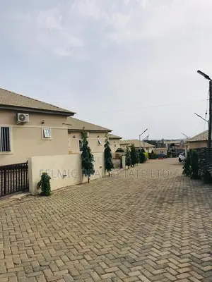 Furnished 3bdrm House in Felmic Real Estate, Pillar 2 for sale