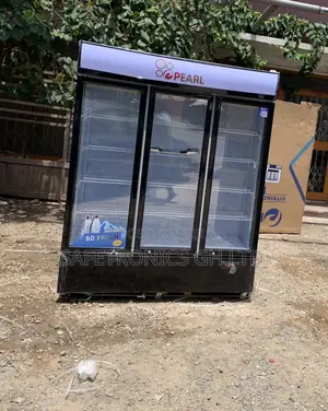 Choose Pearl Display PVC-150 Fridge