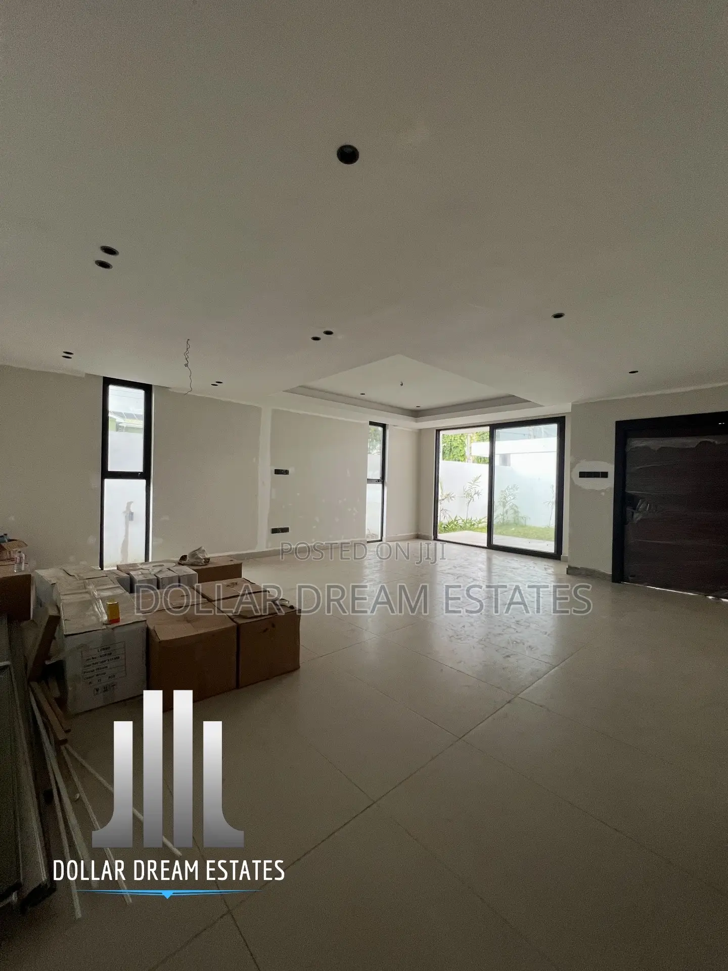 4bdrm House in Airport Residential Area for sale