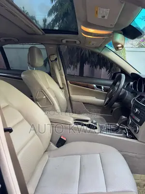 Mercedes-Benz C300 Luxury 4Matic Sedan AWD (3.0L 6cyl 7A) 2012 Black