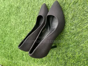 Velvetstride Luxe High Heel Pumps – Black Edition