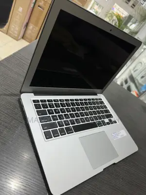 Laptop Apple MacBook Air 2017 8GB Intel Core i5 SSD 512GB