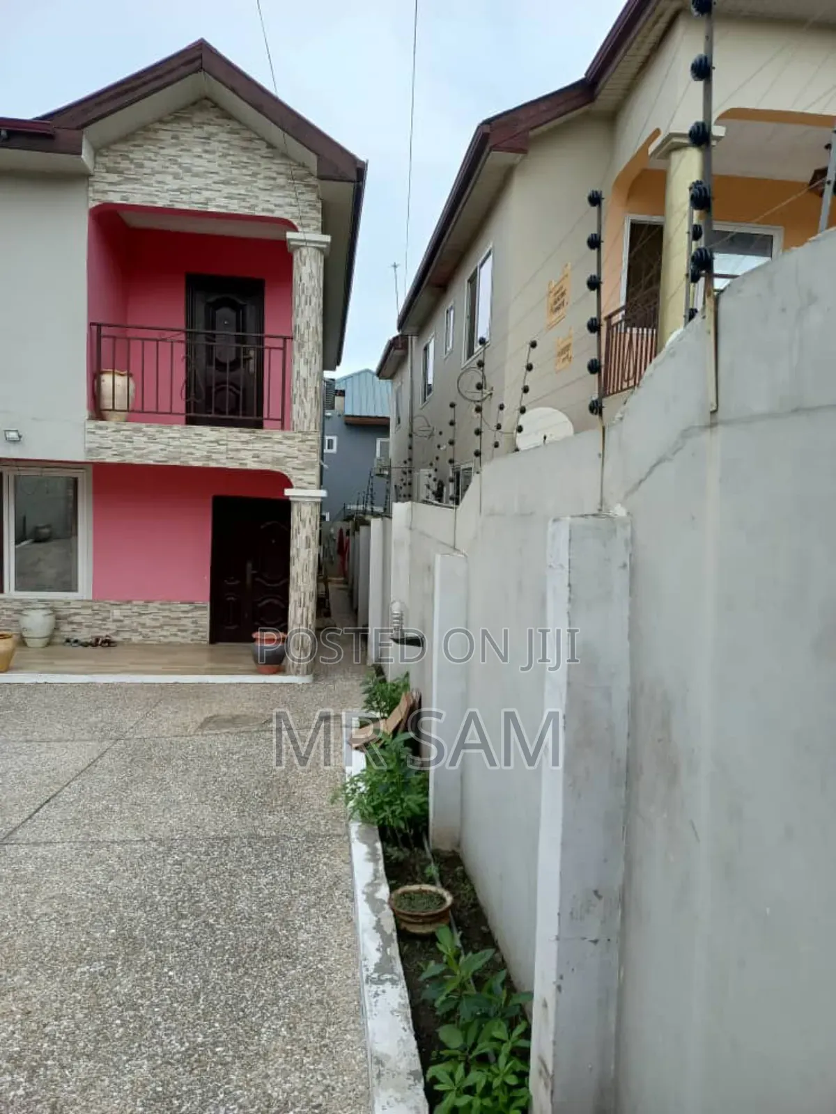 3bdrm House in Sam Properties, Kwabenya for sale