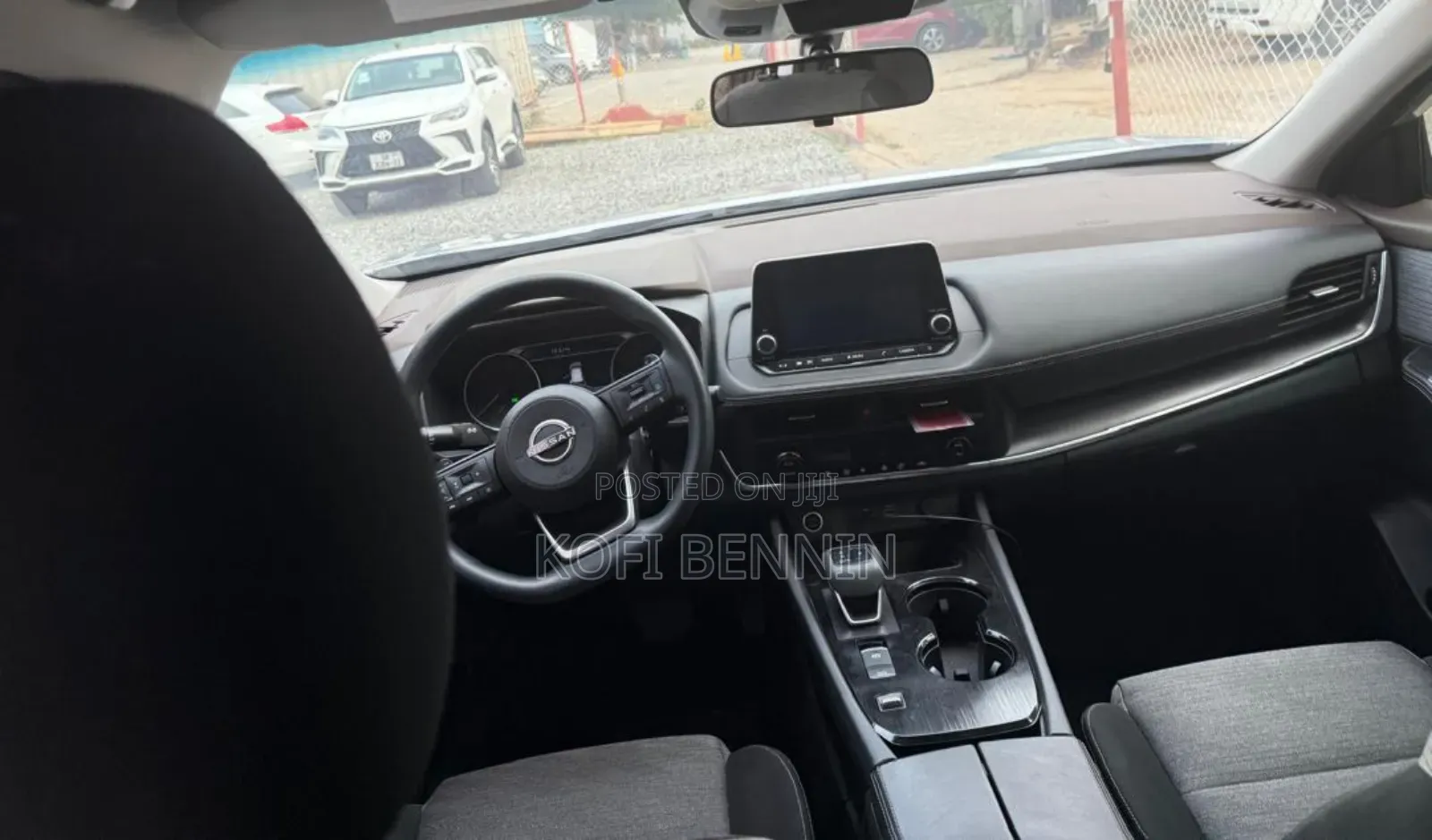Nissan Rogue SV 2023 Silver
