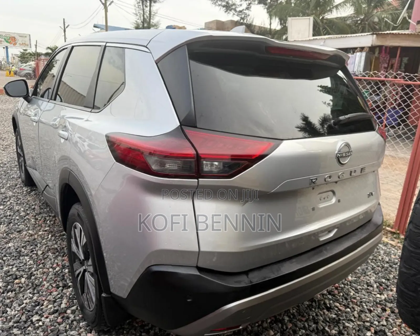 Nissan Rogue SV 2023 Silver