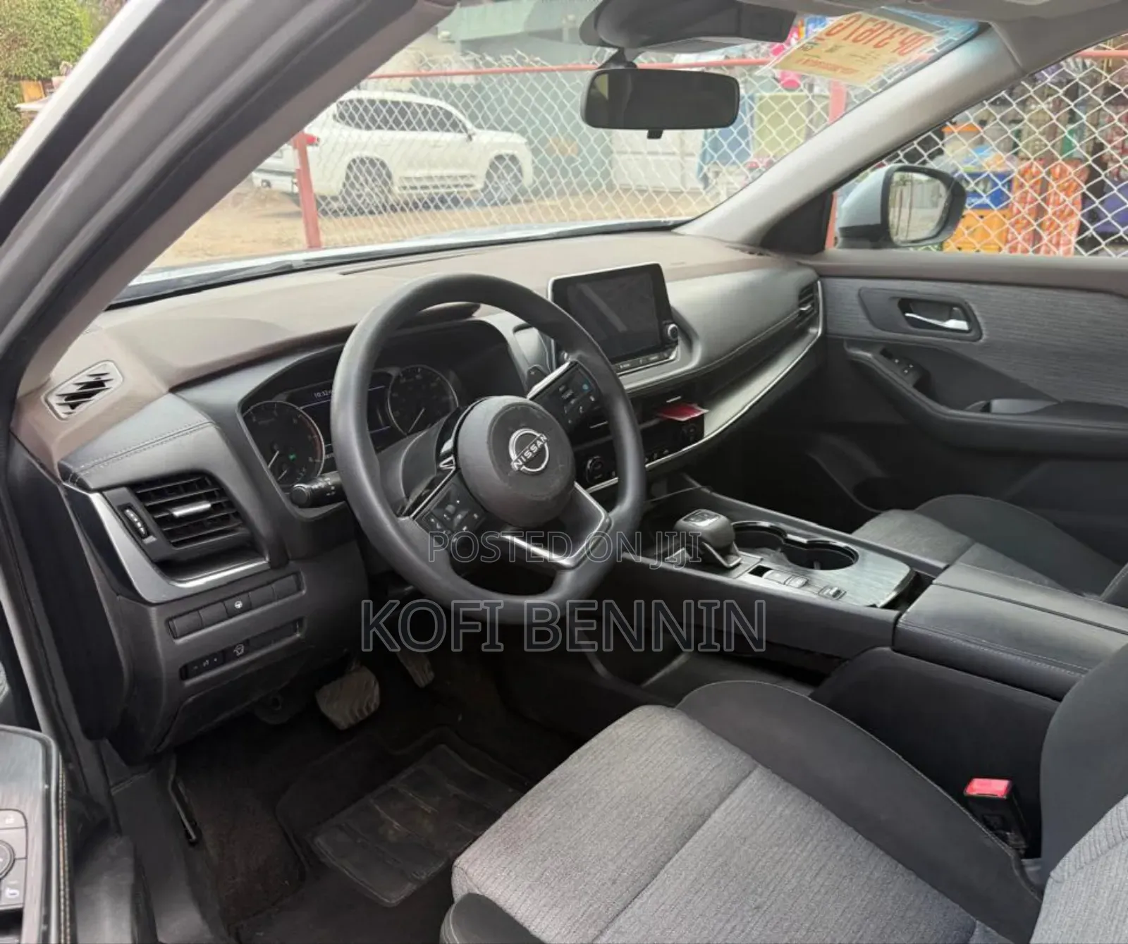 Nissan Rogue SV 2023 Silver