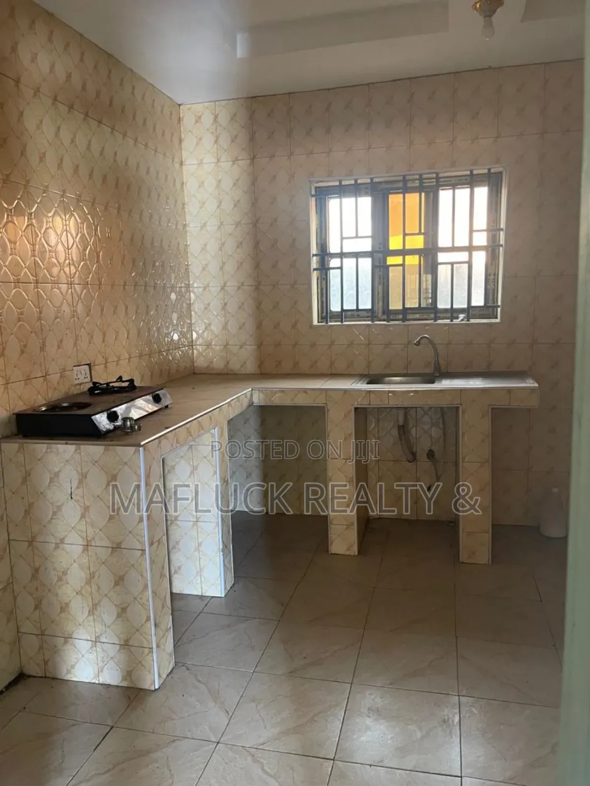 2bdrm Apartment in Lakeside Estate for rent