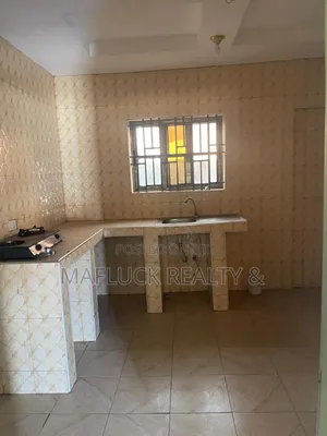 2bdrm Apartment in Lakeside Estate for rent