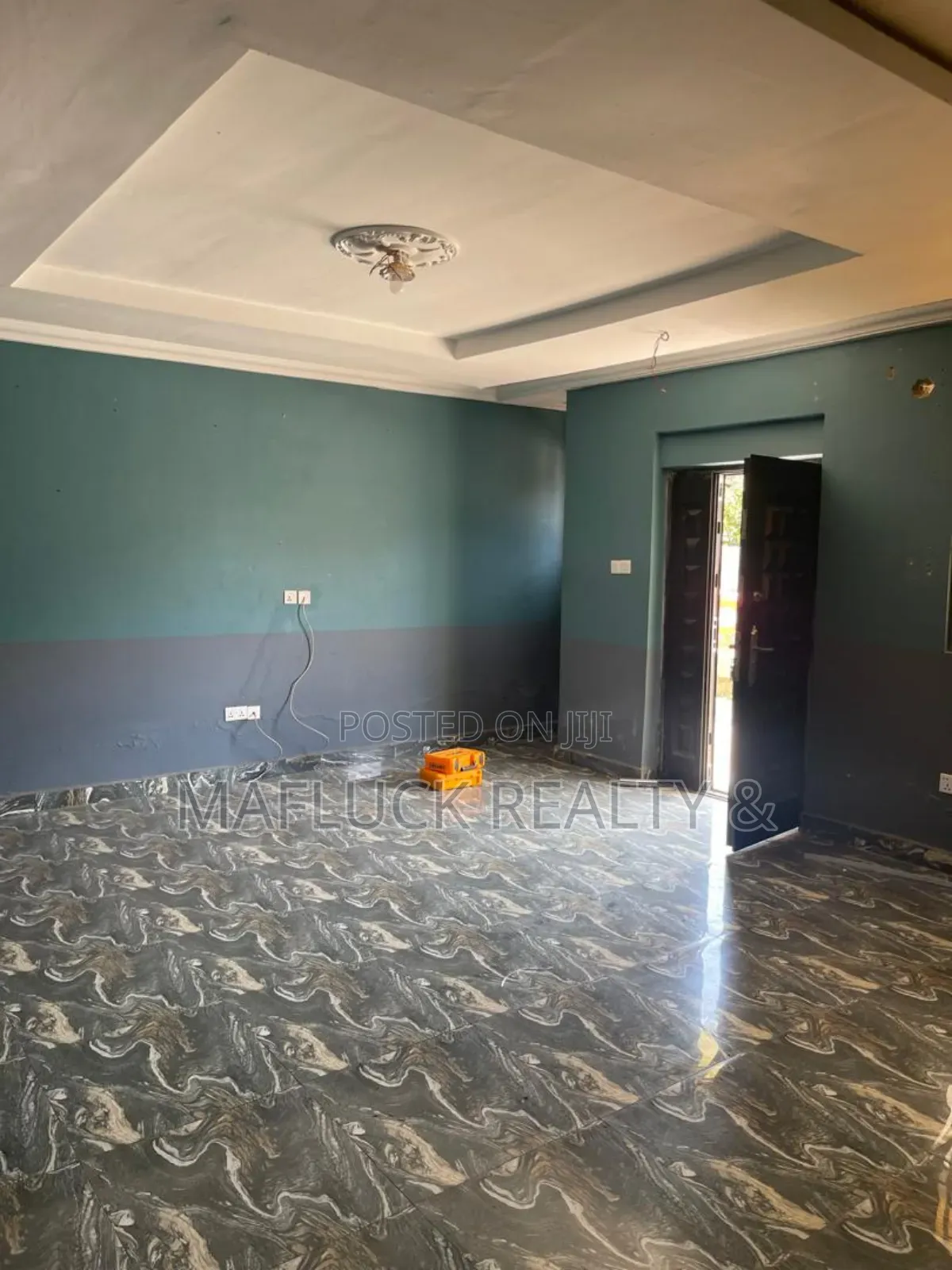 2bdrm Apartment in Lakeside Estate for rent