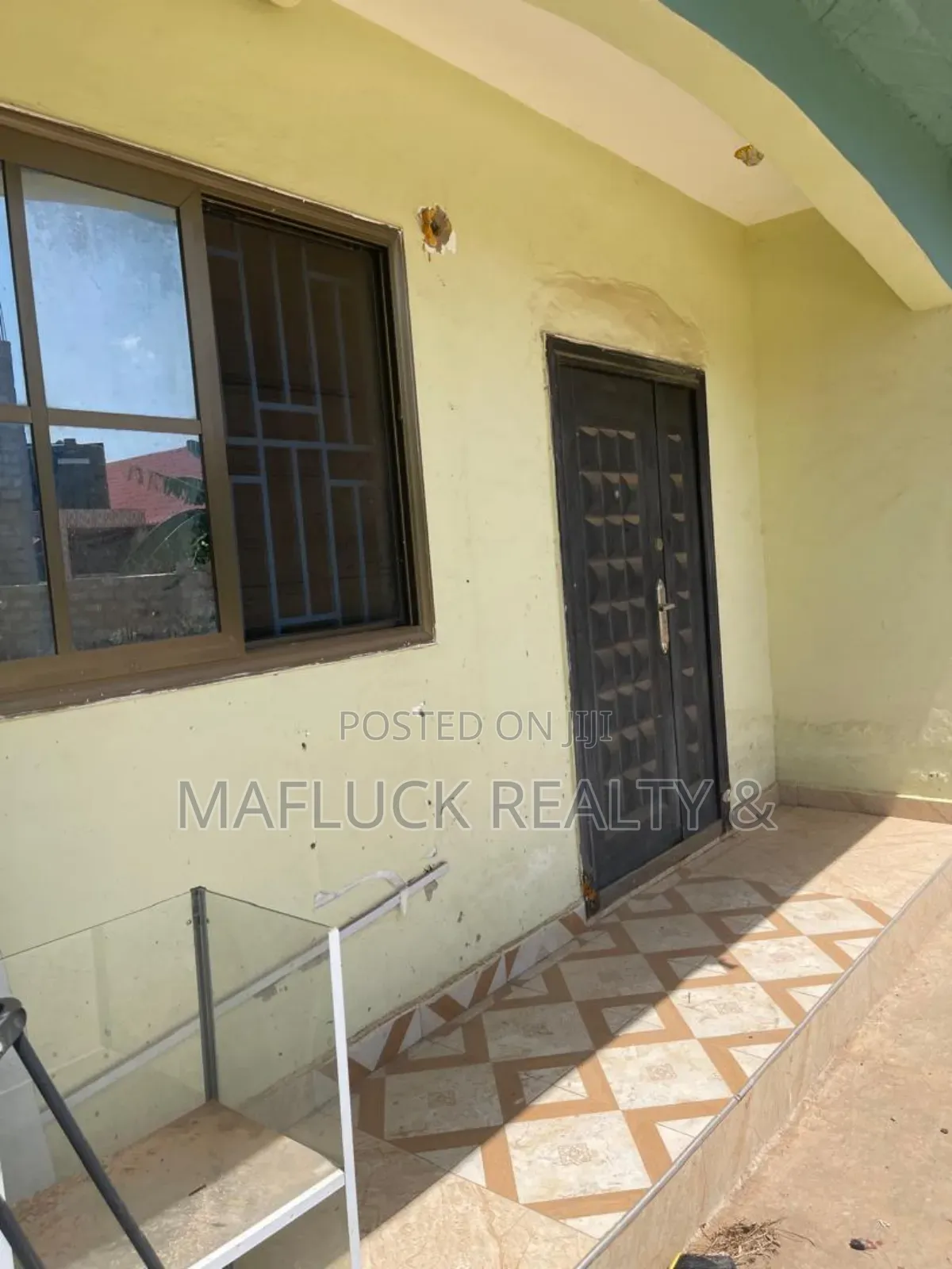 2bdrm Apartment in Lakeside Estate for rent