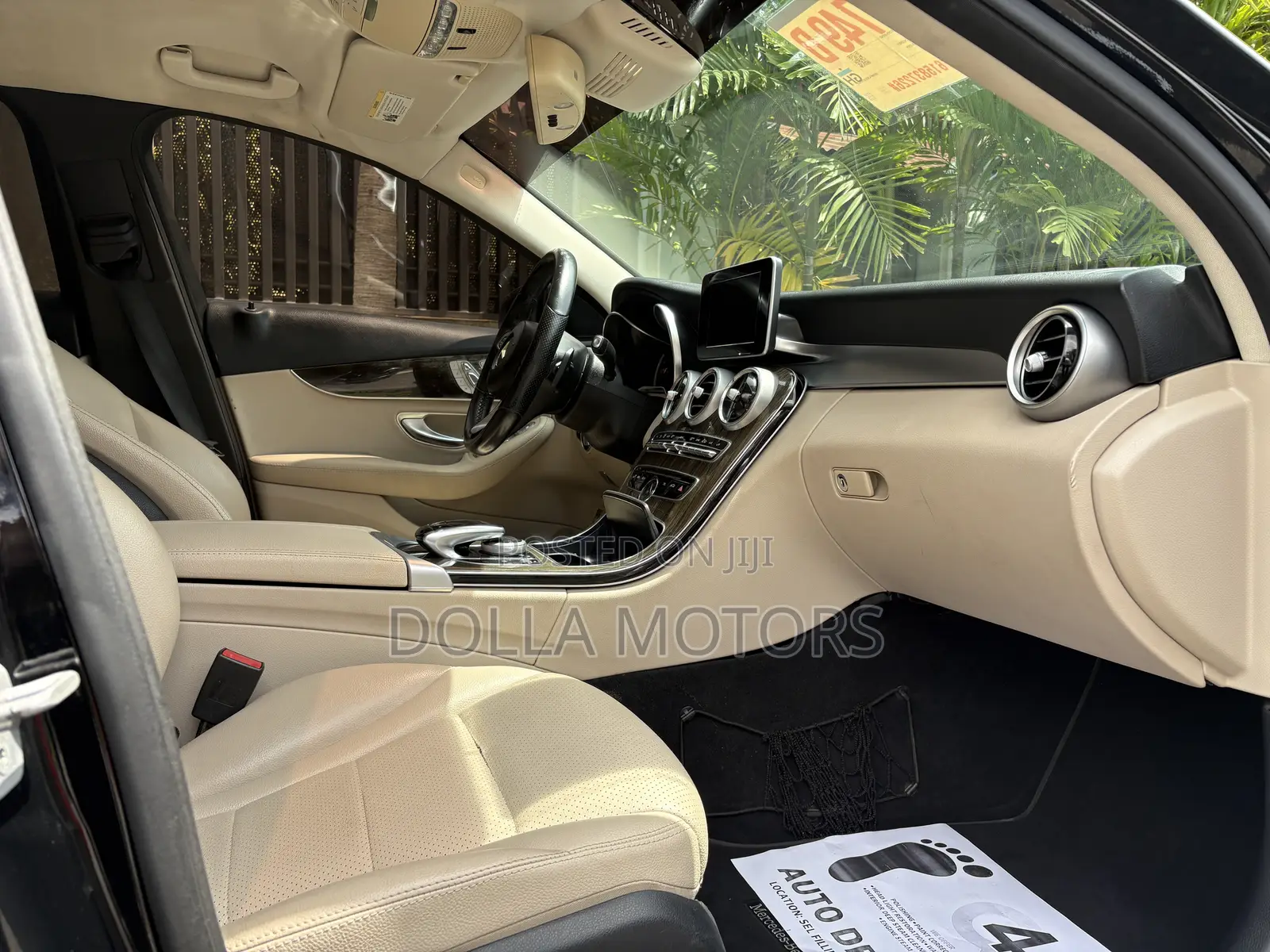 Mercedes-Benz C300 2016 Black