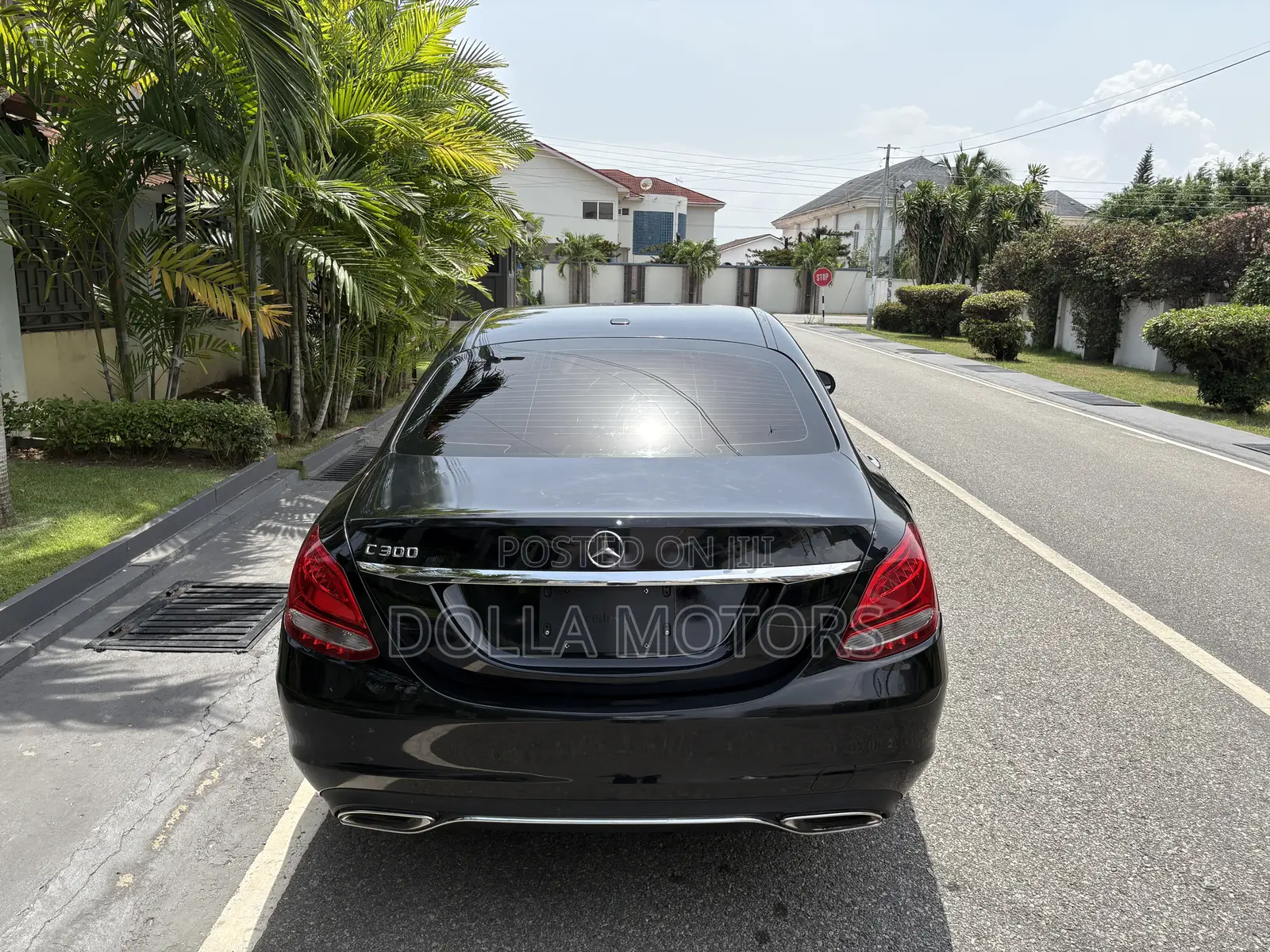 Mercedes-Benz C300 2016 Black