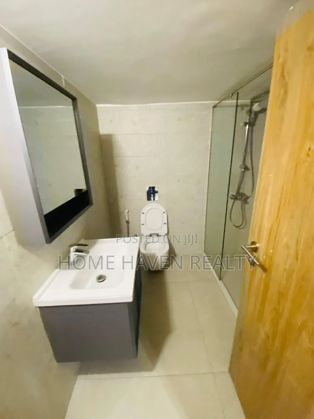 Furnished 3bdrm Apartment in Abelemkpe, Lincoln School Area for rent