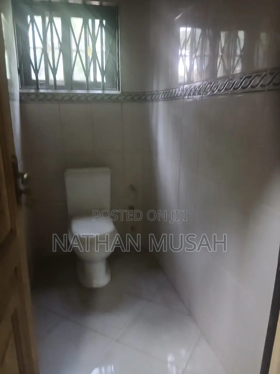 6bdrm House in Pokuase for sale