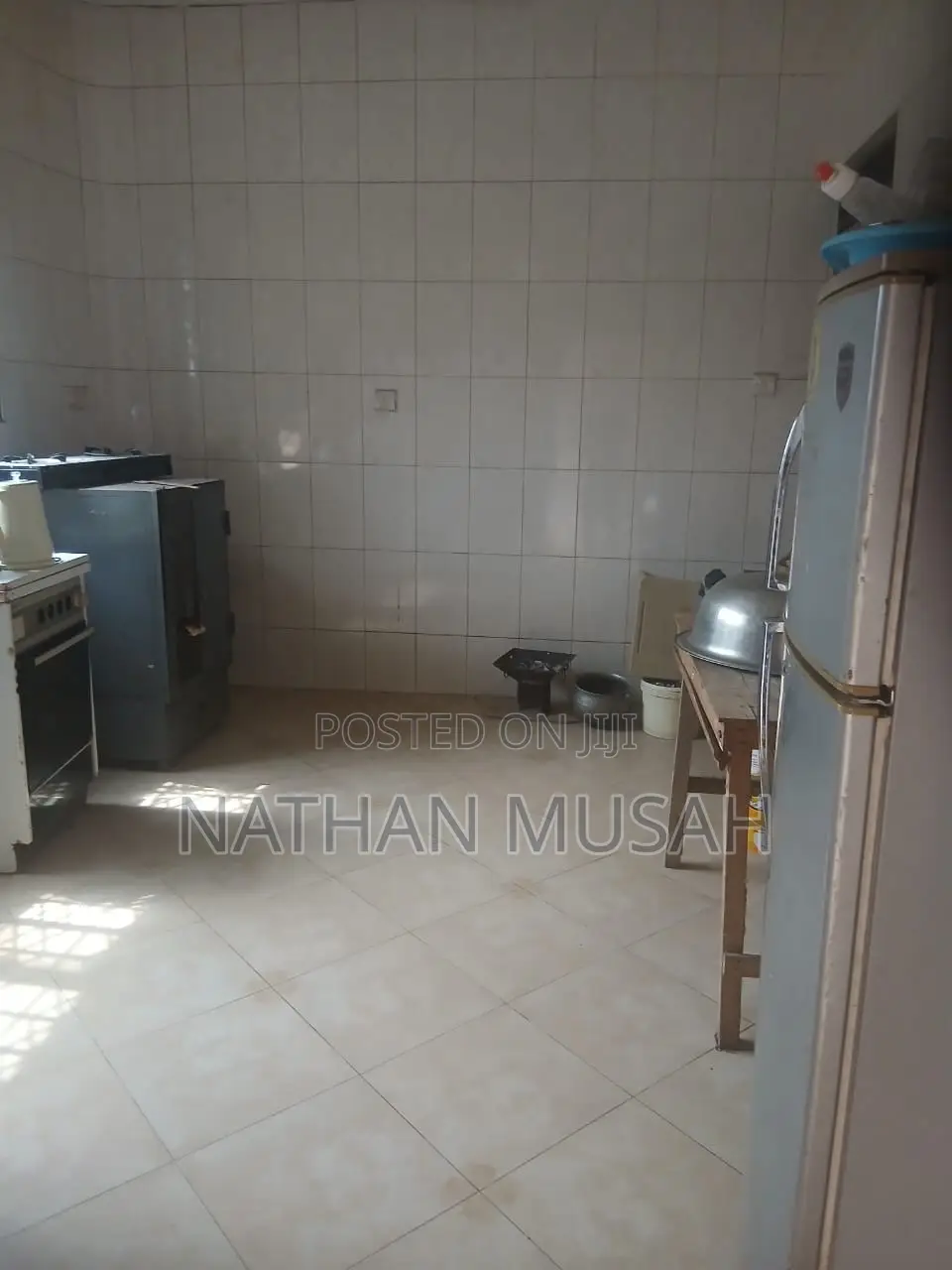 6bdrm House in Pokuase for sale