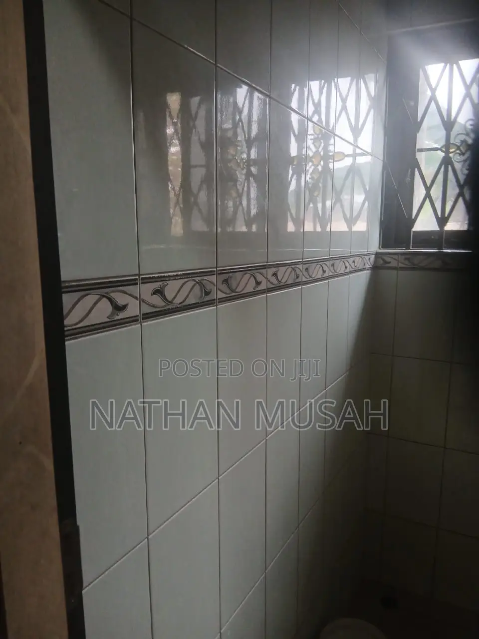 6bdrm House in Pokuase for sale