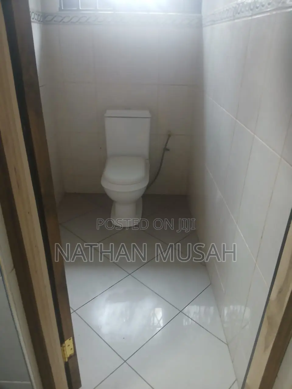 6bdrm House in Pokuase for sale