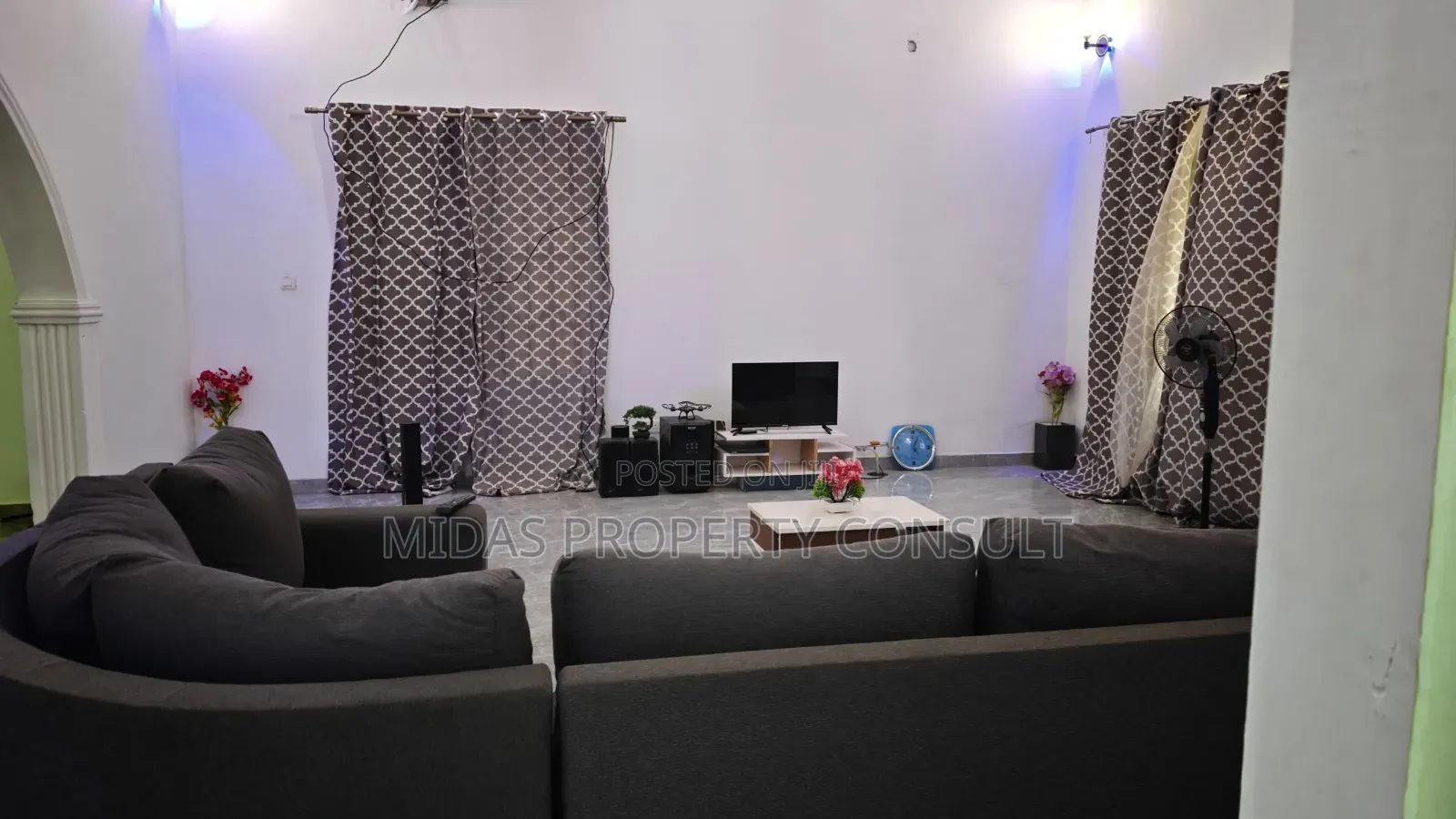 5bdrm House in Asofan, Accra Metropolitan for sale