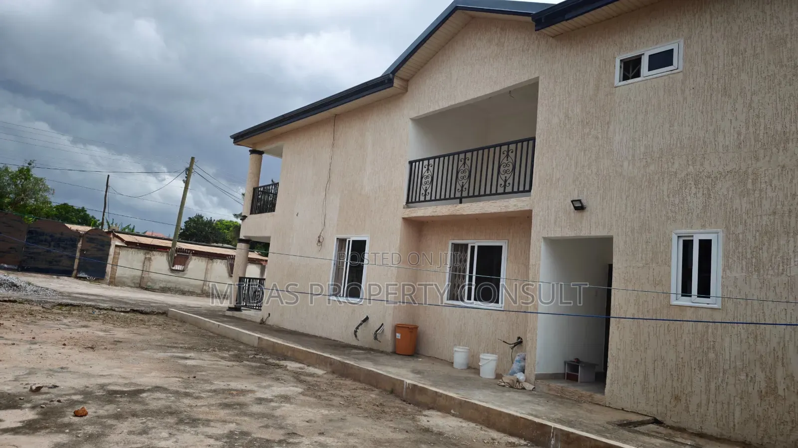 5bdrm House in Asofan, Accra Metropolitan for sale