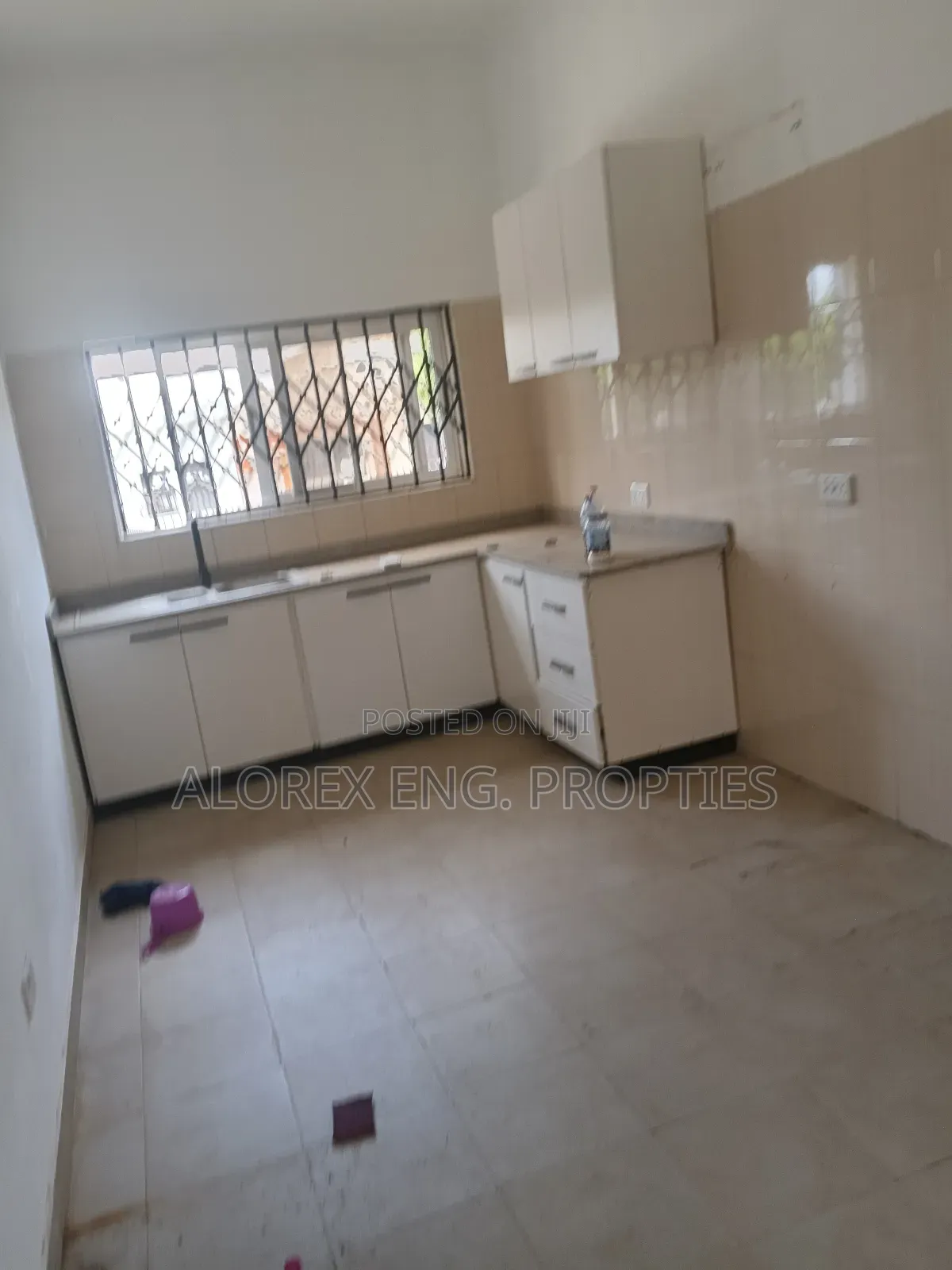 3bdrm Apartment in Oyarifa for rent