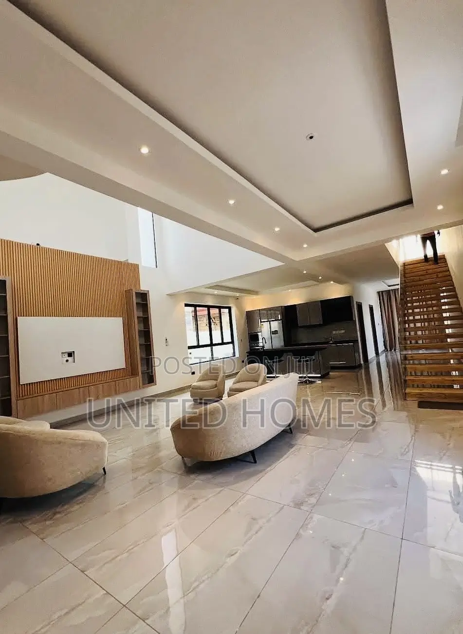Furnished 5bdrm House in Adjiriganor for sale