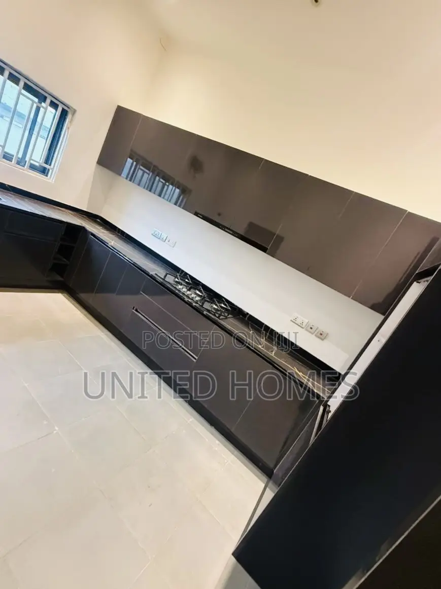 3bdrm House in Oyarifa for sale