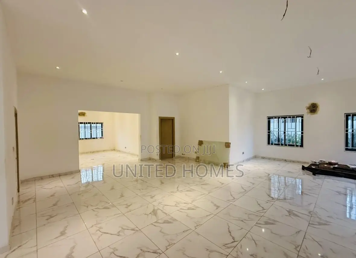 3bdrm House in Oyarifa for sale