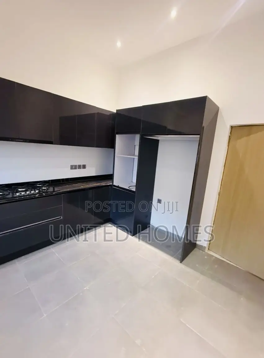 3bdrm House in Oyarifa for sale