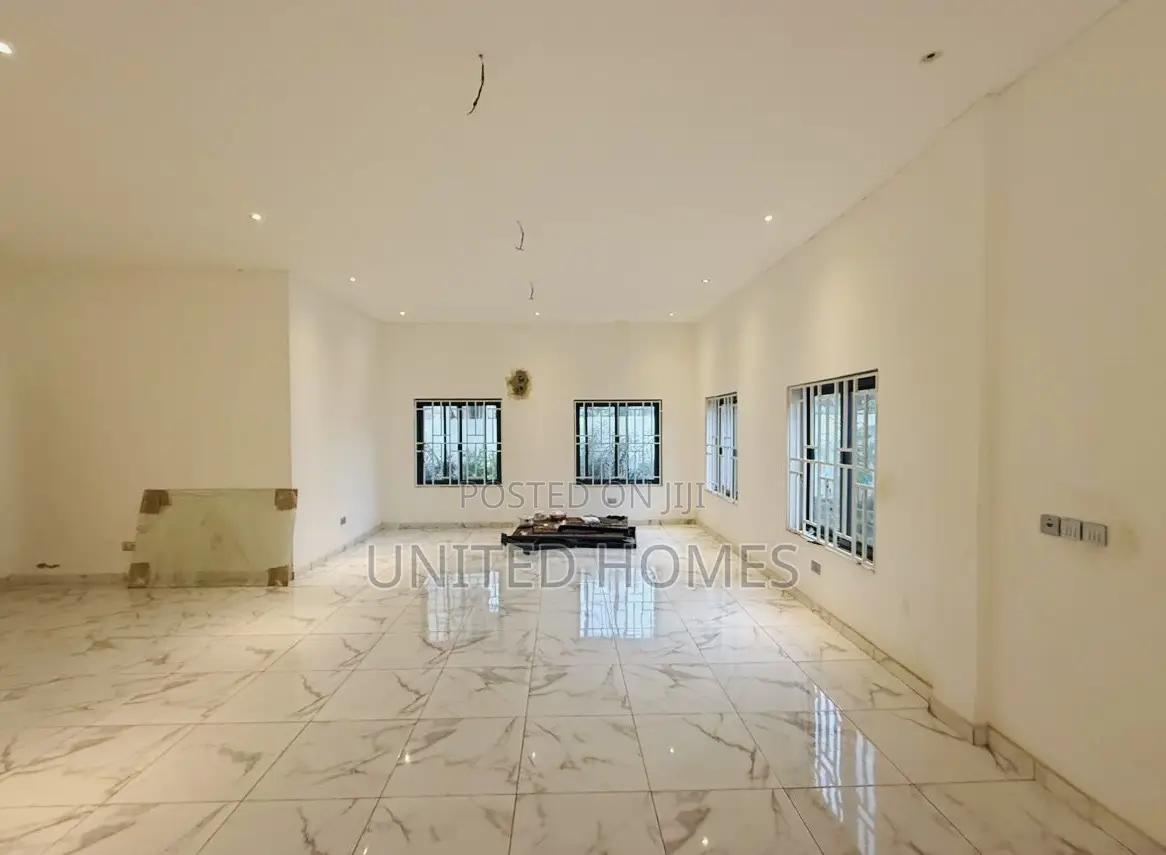 3bdrm House in Oyarifa for sale