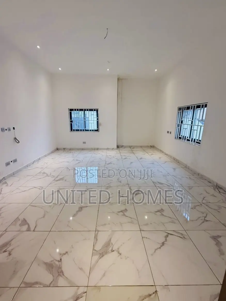 3bdrm House in Oyarifa for sale